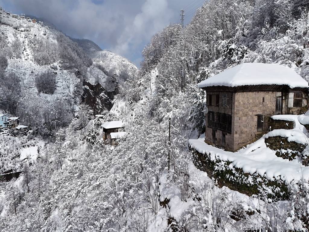 Bu yaylalar kışın bambaşka güzel 7